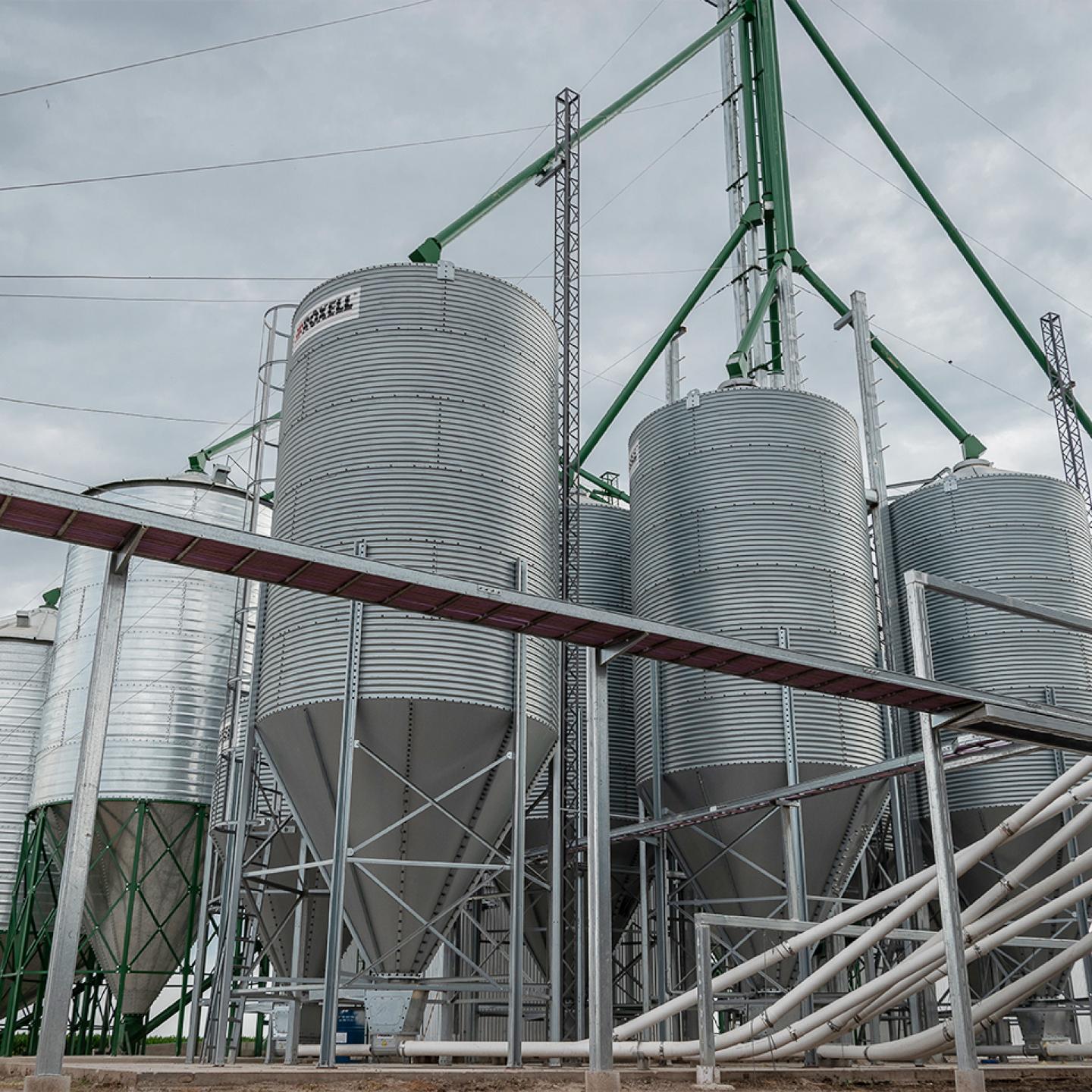 feed-bins-silos